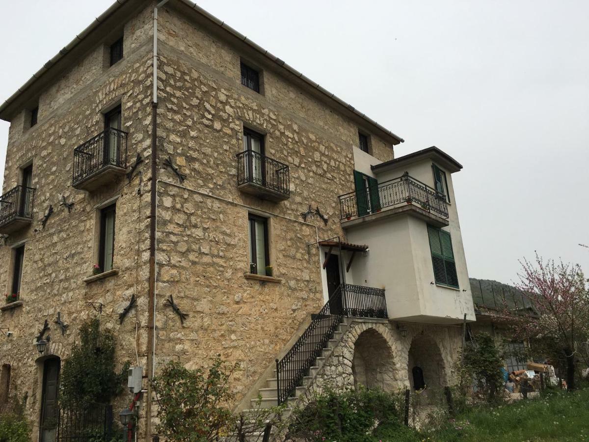 Casa Sarlo Aparthotel Petina Exterior photo