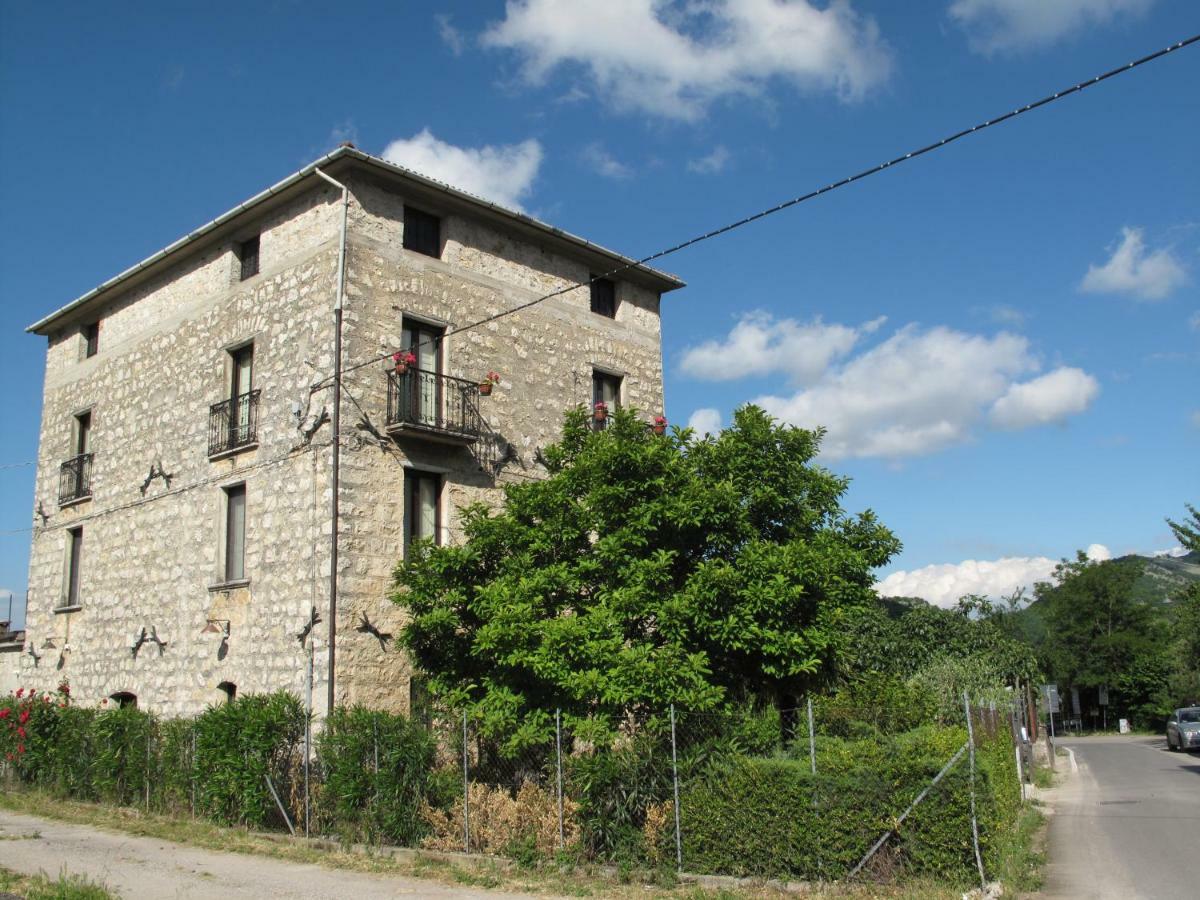 Casa Sarlo Aparthotel Petina Exterior photo