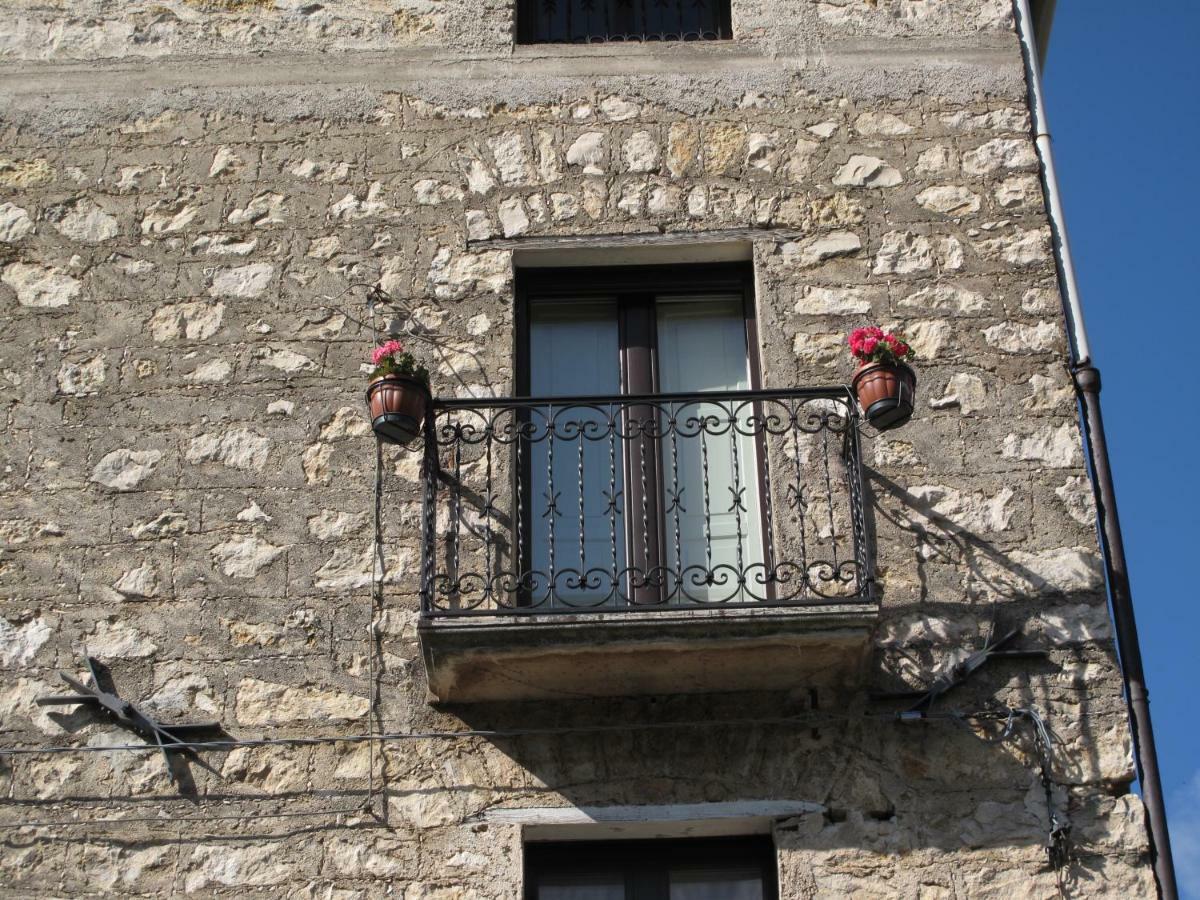 Casa Sarlo Aparthotel Petina Exterior photo